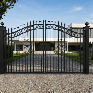 Puerta de Entrada Doble de Hierro Forjado de Lujo, Puerta de Jardín Arqueada Ornamental de Acero para Villa o Explotación Agrícola - Product Image 2