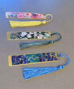 Marcapáginas Metálico Decorativo de Estilo Antiguo con Base Redonda de Mármol, Diseño Moderno, Gran Venta - Product Image 6