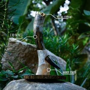 Corne à boire Viking en corne de bœuf, artisanale, avec support en bois, cadeau pour reconstitution historique médiévale - Product Image 3