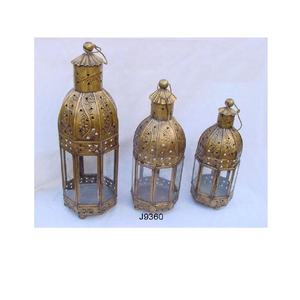 Lanterne en fonte d'aluminium dans une finition en nickel brut et une forme ronde Lanterne de Noël Diwali Bougeoir Jardin Salon Décor - Product Image 5