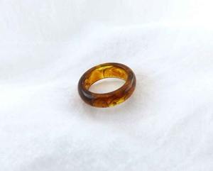 Bagues tendance en résine en gros, bijoux faits à la main pour femmes, pour la plage, les soirées et le style quotidien - Product Image 6