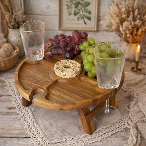 Bandeja de Picnic Plegable de Madera Natural con Portavasos y Ranuras para Aperitivos, Ligera para Fiestas y Excursiones al Aire Libre - Product Image 2