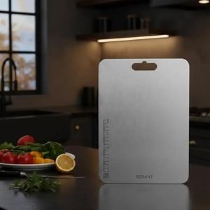 Planche à découper en acier inoxydable avec poignée, antidérapante, durable, compatible lave-vaisselle, pour la préparation des aliments, des légumes et de la viande en cuisine - Product Image 2