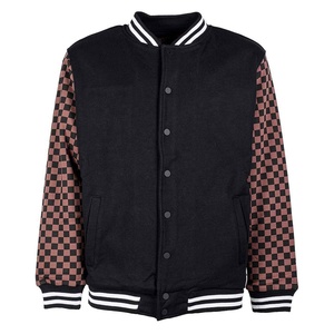 Vente en gros nouveauté 2024 veste universitaire taille courte personnalisée OEM pour la saison d'hiver des femmes coupe régulière patch de broderie - Product Image 1