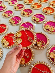 ผ้าไหมแบบดั้งเดิม Pooja Thali สำหรับเทศกาลของขวัญคืนงานแต่งงานและพิธีทางศาสนา - Product Image 2