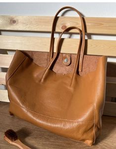 Women's Accessories Fashionable Genuine Leather Purse Eco Friendly Solid Design handbags brown Color Wholesale Price - Product Image 5