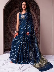 Sari Bandhani Tradicional Hecho a Mano en India, Sari de Seda Pura Teñido con Técnica Tie-Dye para Mujer, para Bodas y Fiestas, Última Colección de Diseñador - Product Image 2