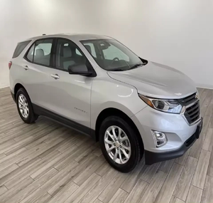 Nouvelle Chevrolet Equinox LSAWD 2024 automatique avec volant à gauche, sièges en cuir, caméra de recul, écran tactile et phares au xénon - Product Image 4