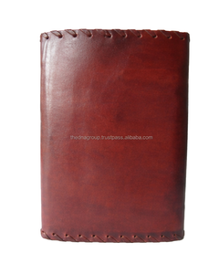 Diario de Cuero Personalizado con Cierre de Latón Antiguo – Cuaderno de Regalo Perfecto, Cuaderno Hecho a Mano con Borde Desflecado y Cierre en C - Product Image 4