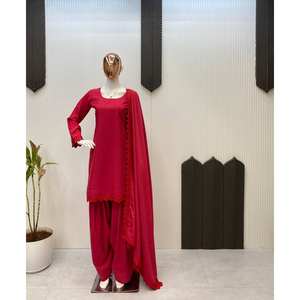 Belles robes de soirée Top Bottom Dupatta pour les fêtes - Product Image 2