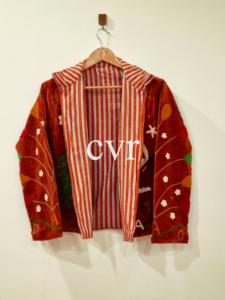 เสื้อแจ็คเก็ตปักลายคอจีนสีแดงกำมะหยี่ แขนยาว ลายคริสต์มาส ปิดด้วยซิป เสื้อคลุมฤดูหนาวสำหรับผู้ใหญ่ - Product Image 4