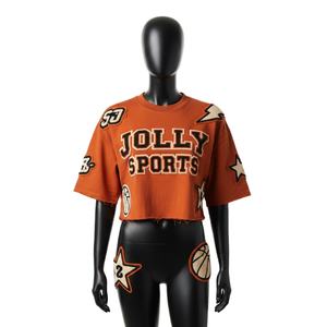 T-shirt court pour femme en coton premium, tissu polaire doux brossé, broderie chenille, logo personnalisé, respirant - Product Image 1