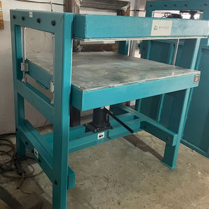 เครื่องอัดแผ่นพลาสติกรีไซเคิลอุตสาหกรรมแบบเย็น ระบบไฮดรอลิกอัตโนมัติ เป็นมิตรกับสิ่งแวดล้อม ความสูง 1 เมตร - Product Image 1