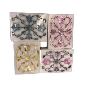 Joyero de mármol blanco con incrustaciones de nácar, elegante almacenamiento moderno para anillos, pendientes y regalos - Product Image 6