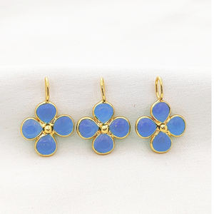 Colgante de Ónix Negro con Forma de Trébol, Bisel de 5mm, Gema Lisa, Colgante Hecho a Mano con Aro de 7x5mm, Amuleto de Ónix Chapado en Oro - Product Image 2