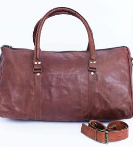 Sac polochon de 20 pouces en cuir de chèvre véritable de style rétro avec bandoulière réglable sac de transport unisexe Weekender Transit de qualité supérieure - Product Image 5