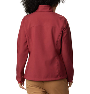 Nouvelle veste softshell pour femme, conçue avec un matériau flexible, coupe confortable et protection pratique pour la randonnée, les voyages et l'usage quotidien. - Product Image 3