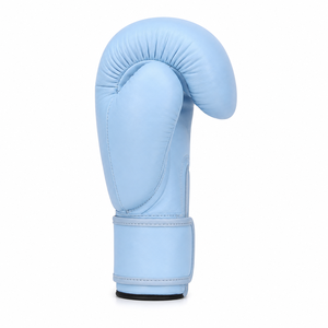 Gants de boxe bleu clair avec rembourrage confortable pour les entraînements rapides sur sac de frappe, les sparring, la pratique du fitness et les exercices en salle de sport. - Product Image 5