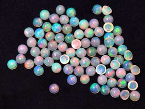 Opale Welo d'Éthiopie naturelle de qualité AAA+, cabochon rond de 5 mm, multi-feu, semi-précieuse, pierre précieuse en vrac à dos plat pour la joaillerie - Product Image 2