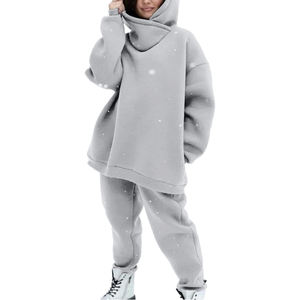 Nouvel Arrivage Survêtement Femme en Coton French Terry avec Logo Personnalisé Imprimé, comprenant un Hoodie Court Style Streetwear et un Pantalon de Survêtement Ample Taille Haute - Product Image 3