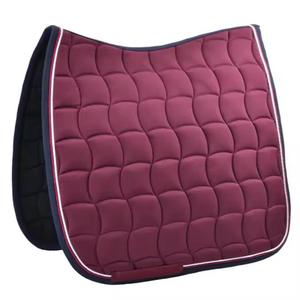 Tapis de selle équestre en cuir les plus vendus avec doublure en tissu, haute qualité, personnalisables, prix bas, fabriqués en usine au Pakistan - Product Image 2