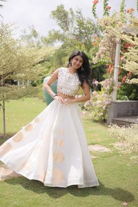 Conjunto de Lehenga Choli de Seda Blanca, Vestido Étnico Tradicional Indio, Traje Gamitha Largo Hasta el Suelo para Bodas y Fiestas - Product Image 5