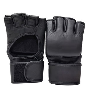 Nouveaux gants d'entraînement sur mesure de haute qualité en gros – Gants de boxe en cuir PU premium avec logo personnalisé fabriqués au Pakistan - Product Image 3