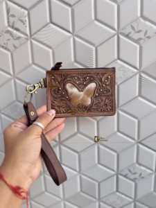 Cartera de Mujer 2026, Nueva, de Cuero Genuino, con Diseño Floral Grabado a Mano, Elegante, para Tarjetas ATM y Monedas, Tipo Clutch, Corta - Product Image 2