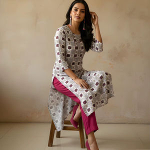 คุรตีผ้าฝ้ายพิมพ์ลายสีขาวสำหรับผู้หญิง คอกลม แขน 3/4 สำหรับใส่ลำลอง พิมพ์ลายดอกไม้หรูหรา ทรงพอดีตัว - Product Image 1