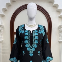 Elegante Conjunto de Kurti y Pantalón de Seda Romana con Bordado de Hilo, Prendas Festivas Cómodas y Completamente Cosidas