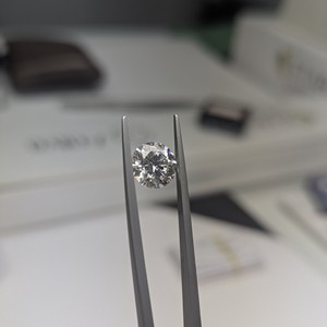 Diamant rond brillant cultivé en laboratoire de 3 carats, couleur EF, pureté VVS VS, rempli par CVD, pour la fabrication de bijoux - Product Image 3