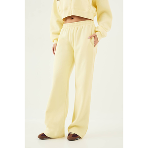 ชุดวอร์มทรงสลิมฟิต 400GSM ปี 2026  ชุดเซ็ตเสื้อครอปฮู้ดดี้แบบมีซิป กางเกงจ็อกเกอร์ ผ้าฝ้ายเฟรนช์เทอร์รี่ เอวสูง สำหรับผู้หญิง  ชุดออกกำลังกาย  สั่งซื้อขั้นต่ำน้อย - Product Image 5