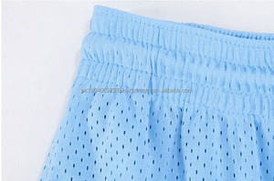 Vente en gros de shorts de basket-ball en maille 100% polyester pour hommes shorts de course à séchage rapide à impression personnalisée shorts de sport noirs pour hommes - Product Image 6