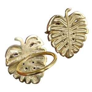 ชุดของขวัญแหวนรองผ้าเช็ดปากลายใบไม้ทองคำ ของตกแต่งงานแต่งงาน ของตกแต่งโต๊ะอาหาร แหวนรองผ้าเช็ดปากลายใบไม้ ขายดี - Product Image 1