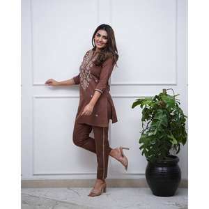 Beau haut et bas pour femmes pour vêtements de fête - Product Image 4