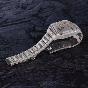 Montre à quartz de luxe pour femme, cadran carré analogique, chiffres romains, bracelet en acier inoxydable entièrement pavé de cristaux - Product Image 4