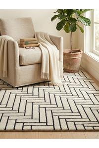 High Quality Modern Geometric Designer Hand Tufted Wool Area <b>Rug</b> with Anti-Skid Backing for Luxury Interiors & Commercial <b>Spaces</b> - Product Image 3