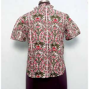 เสื้อคลุมผู้หญิง-สไตล์วินเทจเกาหลี ลายดอกไม้ ผ้าฝ้าย 100% เป็นมิตรกับสิ่งแวดล้อม ระบายอากาศได้ดี แขนพอง คอวี ทันสมัย ใส่ได้ทุกฤดู - Product Image 6