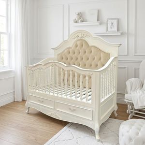 Cuna para bebé, pintada de blanco, de madera maciza de caoba tallada, hecha en Indonesia, personalizada. - Product Image 1
