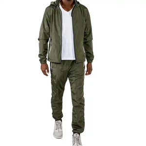 Conjunto de Chaqueta y Pantalones Cortavientos con Capucha para Hombre, Color Verde Oliva, Informal, Transpirable, de Secado Rápido, de Poliéster, para Invierno - Product Image 1