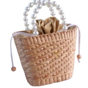 Sac en paille de jacinthe d'eau fait main avec poignée en fausses perles - Product Image 1