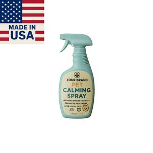 Spray apaisant pour animaux de compagnie 16oz, fabriqué aux États-Unis, écologique, avec logo personnalisé, efficace contre les odeurs tenaces, désodorisant, style simple, pour tous. - Product Image 1
