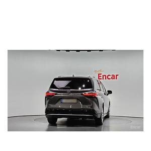 Toyota Sienna 2.5 Híbrida 2WD 2023, 32,611 km, Asientos de Cuero, Cámara Trasera, Volante a la Izquierda - Product Image 4