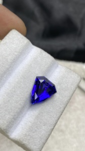 Certified Natural Royal Blue Color Tanzanite Fancy Shield Cut Stone With Excellent Color Natural Zoisite 7.24 Carat Loupe Clean - Product Image 5