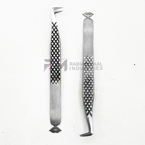 Pinzas para Extensión de Pestañas RMI, Nuevas y Más Vendidas, Pinzas para Volumen y Extensión de Pestañas, 2 Piezas, Plateado Mate, Empaque Sostenible - Product Image 2