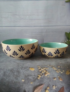 Tazón de Sopa de Cerámica Artesanal con Interior Glaseado en Color Agua, Diseño Botánico y Diseño Profundo y Duradero para una Elegante Vajilla - Product Image 4