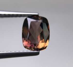 Piedra Preciosa de Axinita Natural Tallada de Pakistán, Axinita Marrón Violeta Facetada de Alta Calidad, Piedra de Joyería, Piedra Preciosa Suelta - Product Image 3