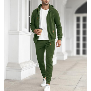 Conjunto Deportivo con Capucha para Hombre, Color Verde Oliva, Tejido de Felpa, Estilo Casual, Temporada de Otoño - Product Image 1