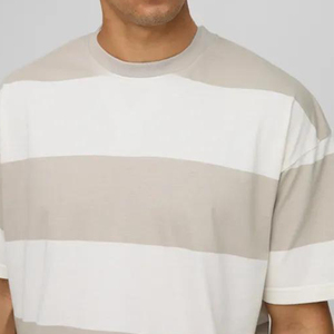 Men's Camiseta Striped Short Sleeve T-Shirt - Relaxed Fit Casual Crewneck <b>Tee</b> in <b>White</b> & Light Gray Oversized T-shirt - Product Image 3