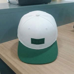 Casquette Snapback 6 Panneaux Personnalisée OEM, Visière Plate, Broderie Tissée, Structurée, Faible MOQ, Fabricant de Coiffes ODM - Product Image 2
